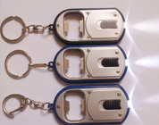 Regalos promocionales Mini Metal / plástico led llaveros linterna / Llavero antorcha con logotipo