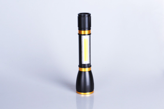 Luz potente durable patentada LED de la antorcha de la aleación de aluminio de la MAZORCA de 5 W LED