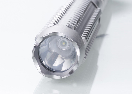 antorcha de aluminio de la policía LED de la emergencia del skidproof 5W con la superficie del nudo