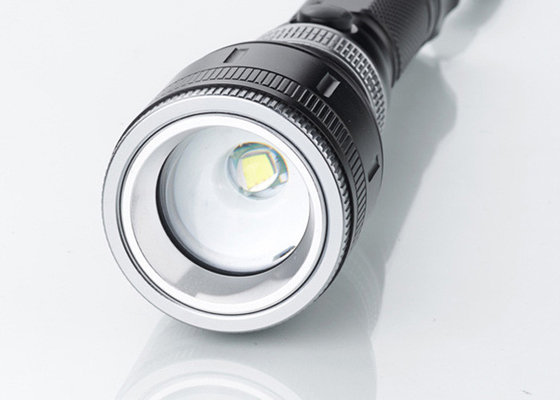 linterna recargable del hogar LED, antorcha llevada brillante estupenda del enfoque 10W