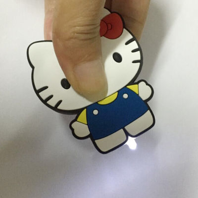 Llavero plástico suave llevado lindo del Hello Kitty del PVC mini para los accesorios del bolso