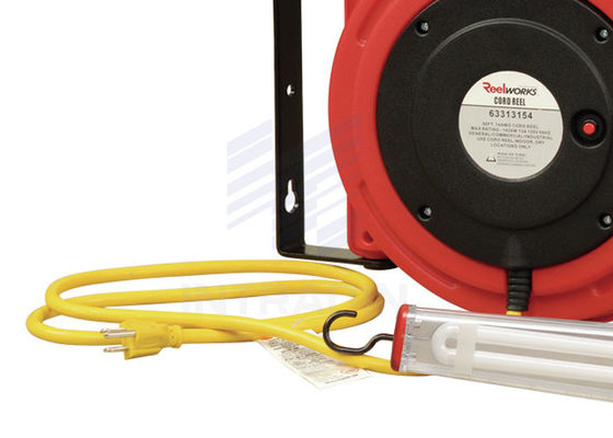 Carrete de cable eléctrico único de la cerradura del zócalo 50" con la lámpara fluorescente 11W
