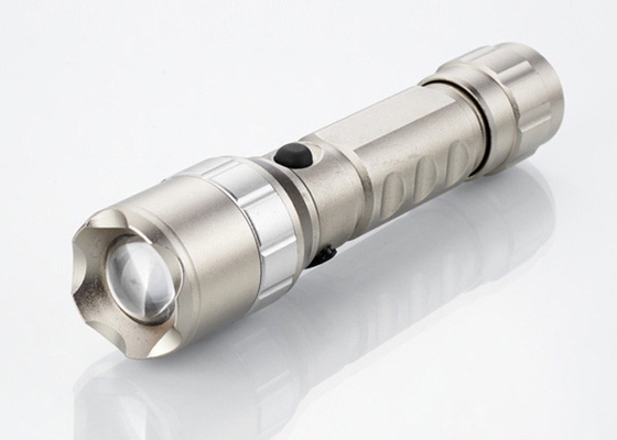 180lm embolsan la antorcha recargable llevada, linterna zoomable 5W para acampar