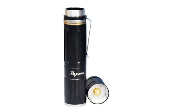 la antorcha llevada recargable del Cree de 800lm 3.7v, negro del superpoder llevó la linterna para acampar
